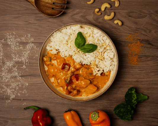 Veganes Gemüsecurry mit Cashewkernen und Reis